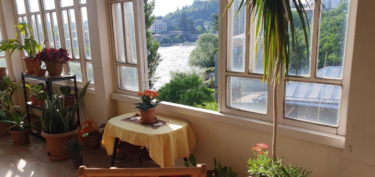 Bookinist Apartment クタイシ エクステリア 写真