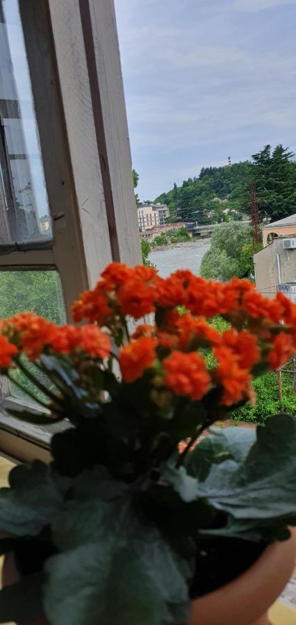 Bookinist Apartment クタイシ エクステリア 写真